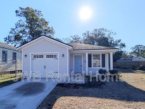 2nd image of 1156 Monmouth Way