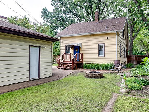 5th image of 914 9th Ave N