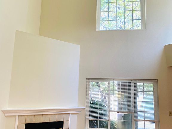 3rd image of 1712 Fan St