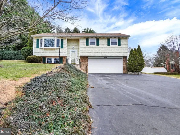 3051 Faith Ln, Red Lion, PA 17356