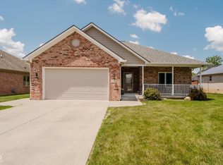 123 Trinity Way, Mooresville, IN