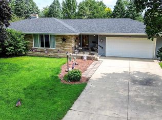 710 Ithaca Ave, Spirit Lake, IA 51360