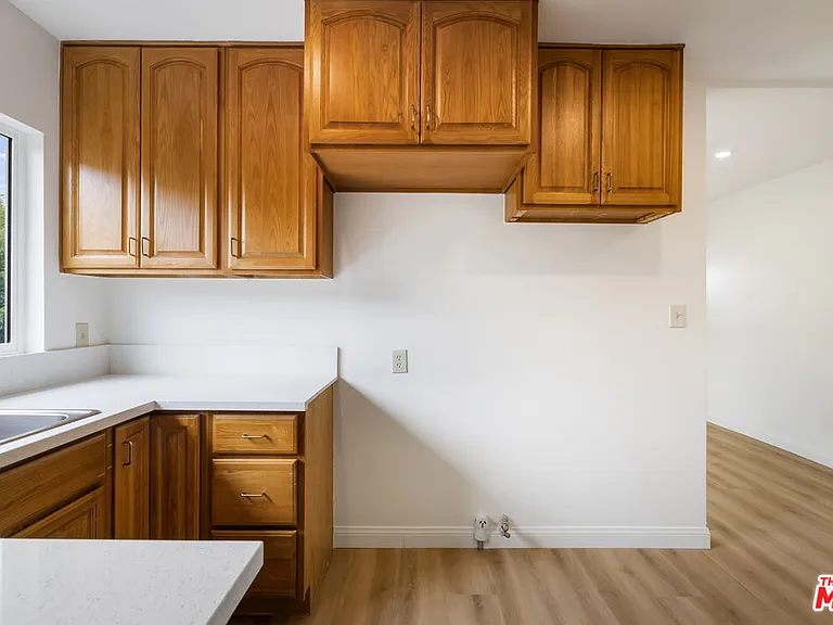 1720 N Avenue 45 — Photo 12