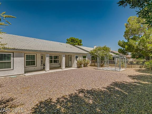 3rd image of 5613 Ocean Pines Cir