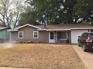 823 Milam Dr, Euless, TX 76039