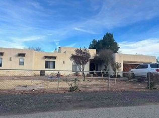 1770 Betts Ln, Bosque Farms, NM 87068
