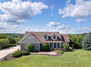 W5342 Windmill Ridge Rd, New Glarus, WI 53574