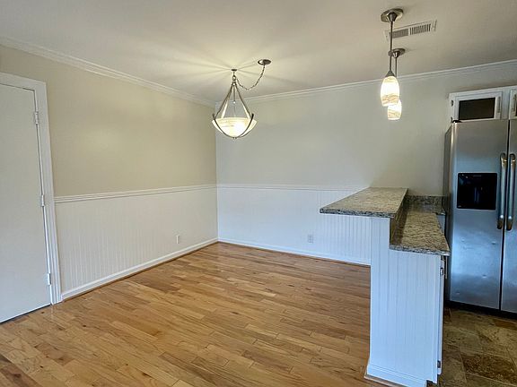 5th image of 21 Vaughns Gap Rd APT 28