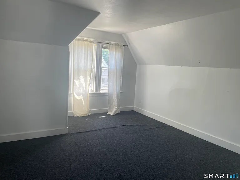 480 Winthrop Ave — Photo 7
