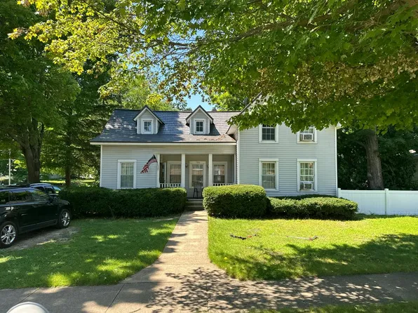 120 S Main St, Concord, MI 49237