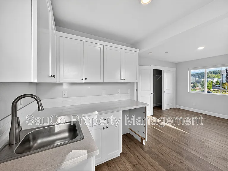 17022 SW Lemongrass Ln — Photo 5