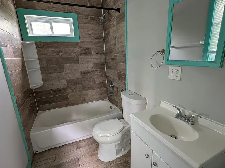 198 Wolcott St #2A — Photo 8
