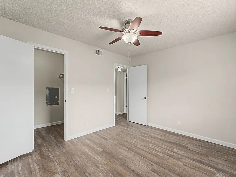 6551 E 31st St #15 — Photo 14