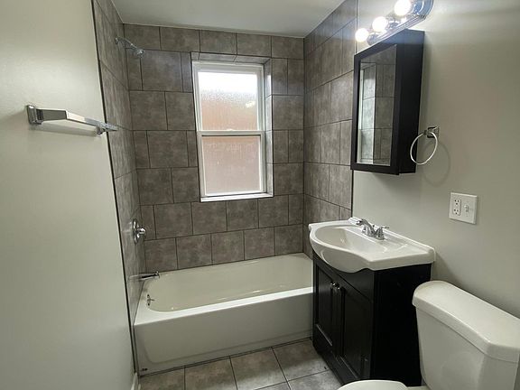3rd image of 7922 S Marshfield Ave #2N