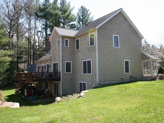 3rd image of 18 Johnson Dr