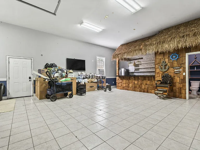 6125 R C Sarvis Ln — Photo 41