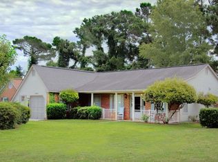 1102 Fox Sparrow Dr, Murrells Inlet, SC 29576