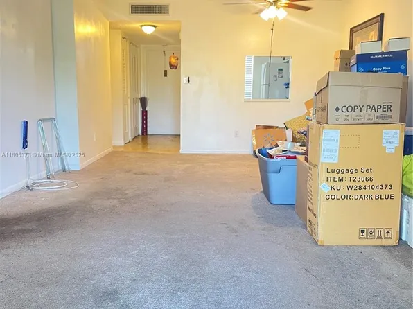 6071 NW 61st Ave APT 311, Tamarac, FL 33319