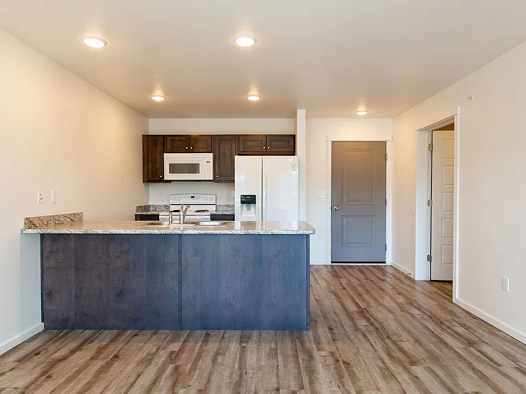 Cottonwood Corner Apartments — Photo 68