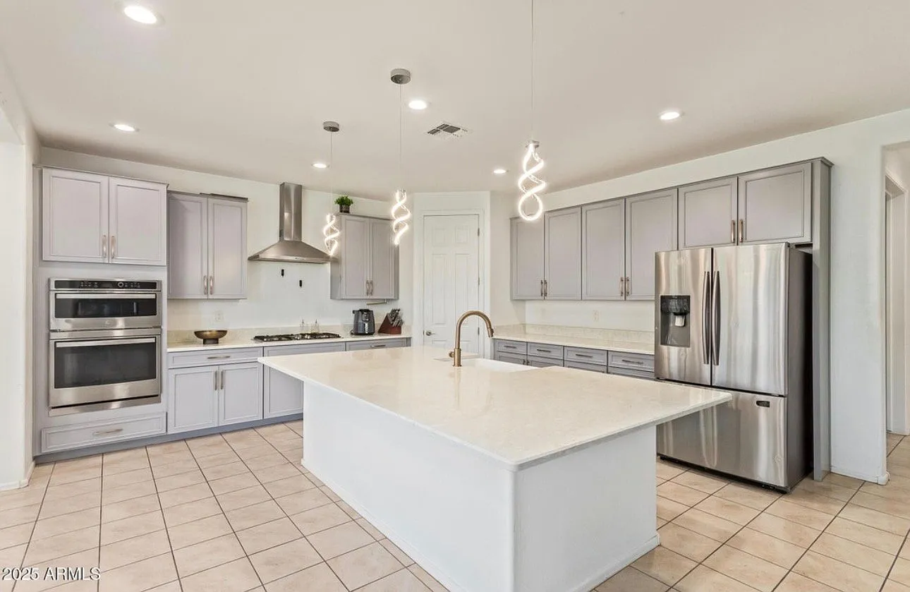 Cozy Single Unit in Phoenix | 7718 W Jones Ave | $1195/mo | Available 8/14/2026 — Photo 1