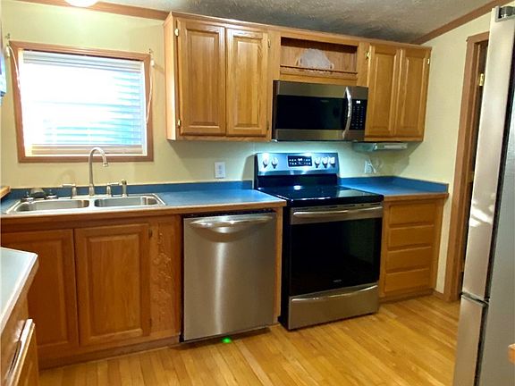 5th image of 1127 Zion Ridge Rd