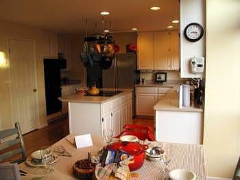 2nd image of 1765 Susan Pl NW