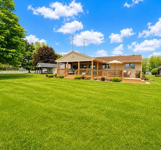 173 S Grand Pointe Dr, Brooklyn, MI, 49230
