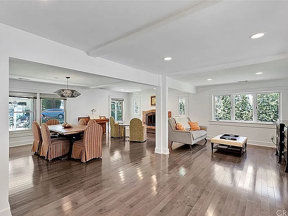3rd image of 5202 Comercio Ave