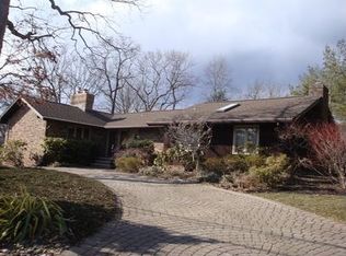 39 Woodlawn Ter, Lake Hopatcong, NJ 07849