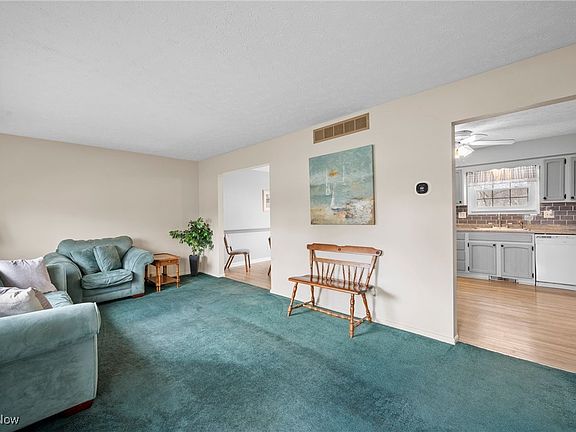 2nd image of 926 Gaynelle Ave