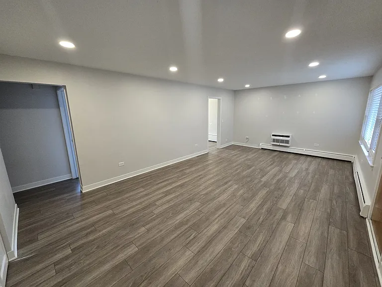 129 W Franklin Ave #3 — Photo 4