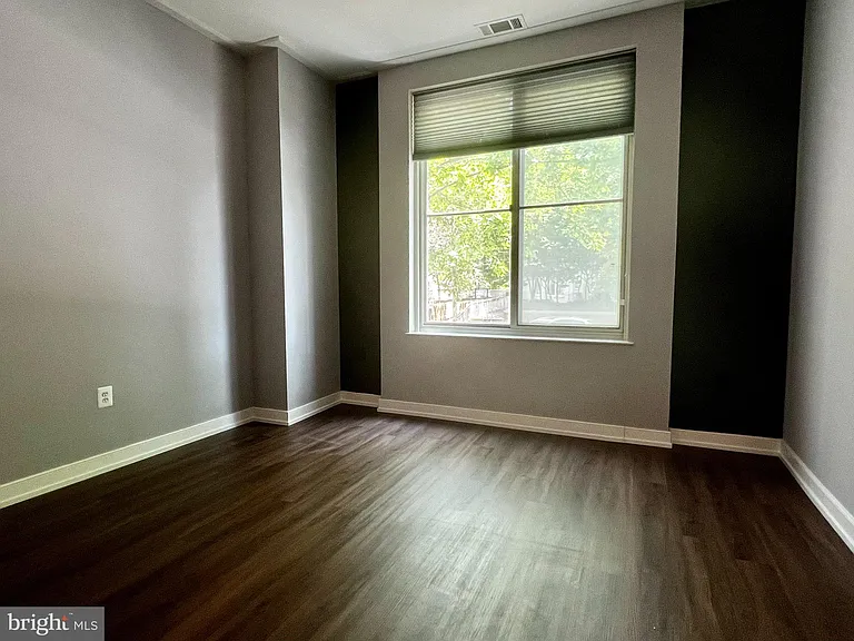 820 N Pollard St #103 — Photo 8