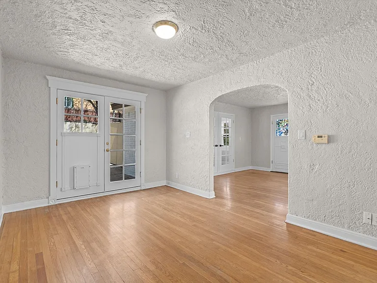 1117 Codel Way — Photo 15