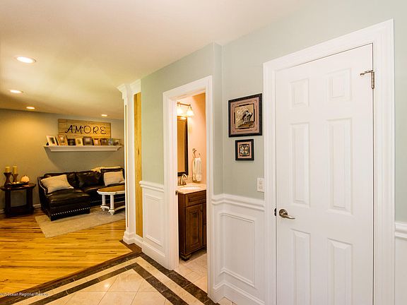 5th image of 1924 Ravenwood Dr