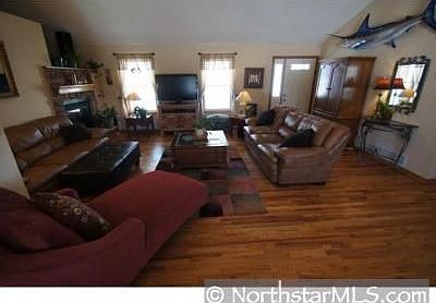 5th image of 33806 Naples St NE