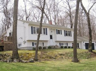 23 Rockcrest Dr, Ridgefield, CT 06877