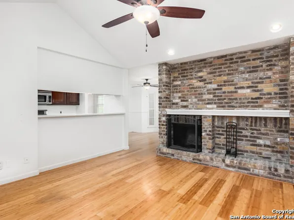 13130 Blanco Rd #904, San Antonio, TX 78216