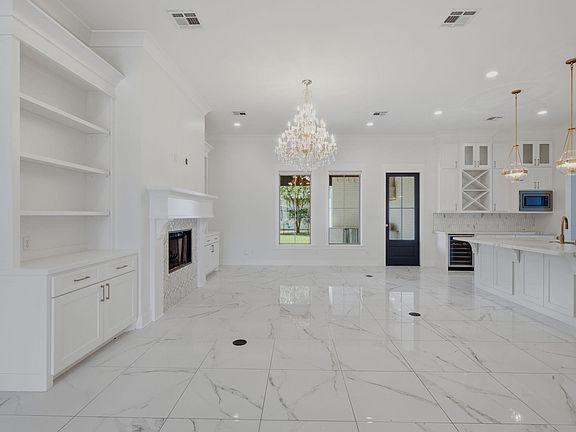 5th image of 3755 Willow Lake Dr