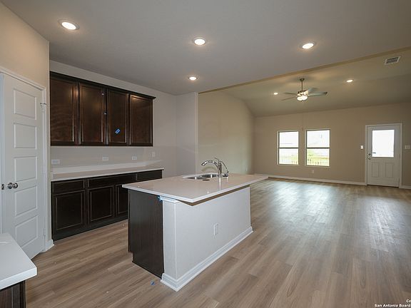 4th image of 5926 Cienna Cove