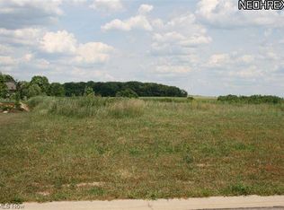 Stevie Ave SW, Massillon, OH 44646
