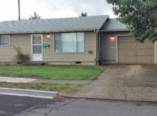 2090 N 9th St, Springfield, OR 97477