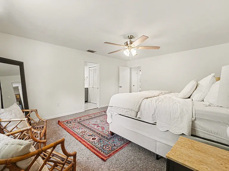 851 Rolling Woods Ln — Photo 16