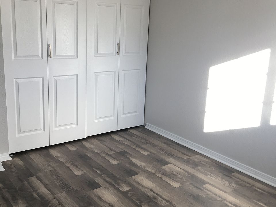 1st image of 445 Pine Meadows Dr