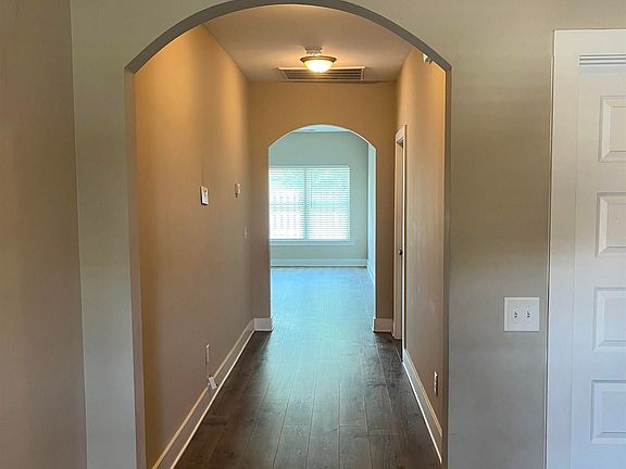 5th image of 14467 Griffin St