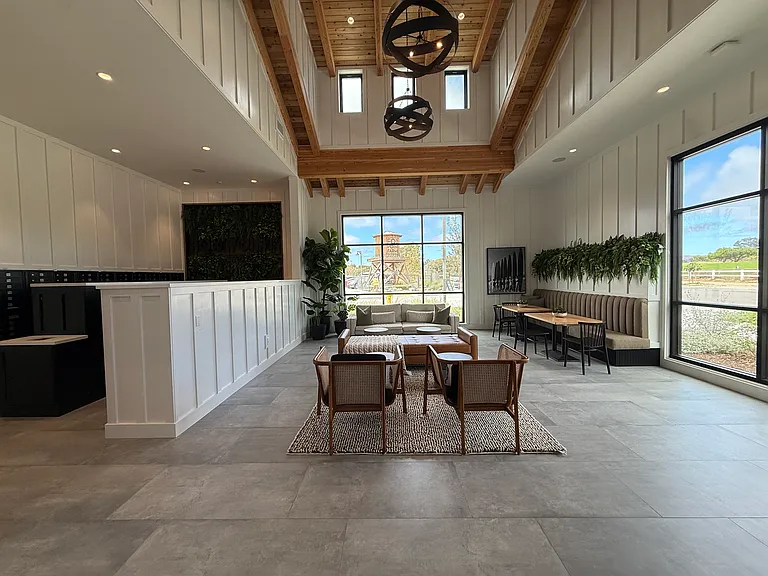 1016 Palmaria Ct — Photo 26