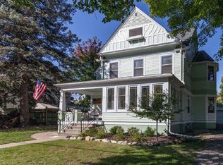 306 N Washington St, Watertown, WI 53094