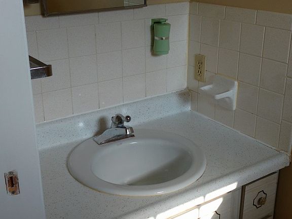 4th image of 603 N Tyrone Dr