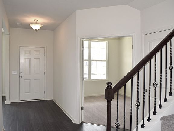 3rd image of 5352 Aster Dr