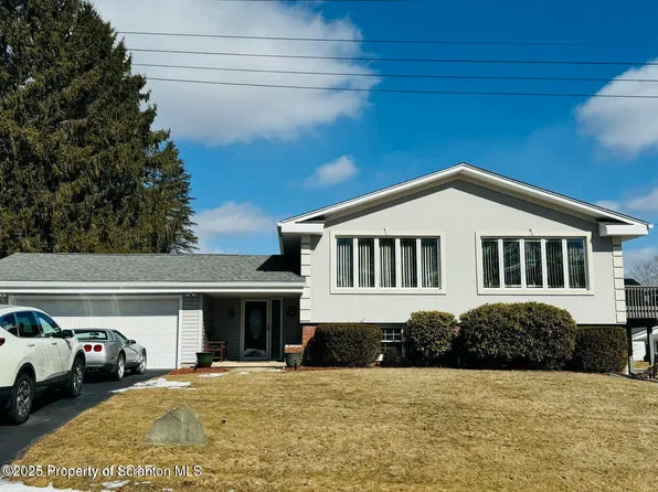 171 Limewood Rd, Shavertown, PA 18708