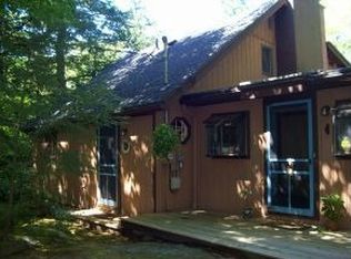 25 Anchorage Rd, New Hampton, NH 03256